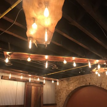 Two Cracked Eggs Cafe - Breakfast & Brunch Near Me - Savannah, Georgia