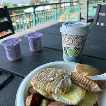 Hampton Inn & Suites Myrtle Beach/Oceanfront - The complementary breakfast - Hotels Near Me - Myrtle Beach, South Carolina