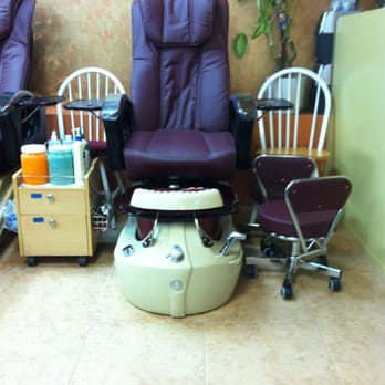 Nail Salon - Spa chairs for pedis - Nail Salons Near Me - Castro Valley, California Nail Salon - Spa chairs for pedis - Nail Salons Near Me - Castro Valley, California