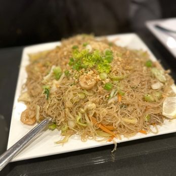 Fiesta Philippines - Pancit bihon - Filipino Near Me - Rancho Cordova, California Fiesta Philippines - Pancit bihon - Filipino Near Me - Rancho Cordova, California
