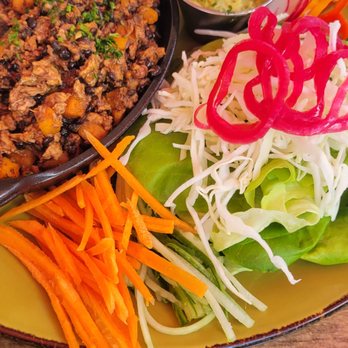 Gary Rack’s Farmhouse Kitchen - Chicken lettuce wrap - Bars Near Me - Delray Beach, Florida