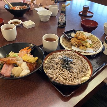 Waraku - Izakaya Near Me - Torrance, California