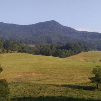 Maggie Mountain Vacations - Backyard cabin views - Vacation Rentals Near Me - Maggie Valley, North Carolina Maggie Mountain Vacations - Backyard cabin views - Vacation Rentals Near Me - Maggie Valley, North Carolina