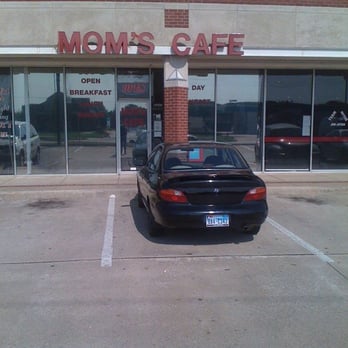 Mom's Cafe - Breakfast & Brunch Near Me - Carrollton, Texas