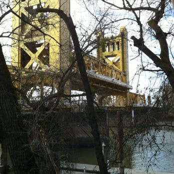 Tower Bridge - The Middle raises to let boats pass through. - Landmarks & Historical Buildings Near Me - Sacramento, California