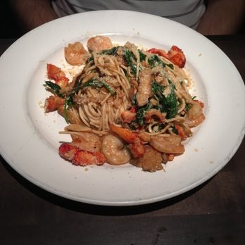 Yard House - Lobster garlic noodles - New American Near Me - Denver, Colorado