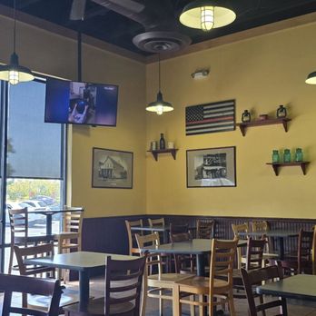 Erik's DeliCafe of Roseville - Sandwiches Near Me - Roseville, California