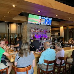 The Lakes Bar & Grille - View of bar
