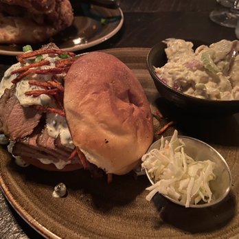 Lexington - Brisket Sammy with potato salad - Cocktail Bars Near Me - Ottawa, Ontario Lexington - Brisket Sammy with potato salad - Cocktail Bars Near Me - Ottawa, Ontario