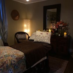 Pia Esthetics Day Spa - My massage room