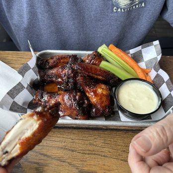 Hunters Station - Wings - Food Court Near Me - Nashville, Tennessee