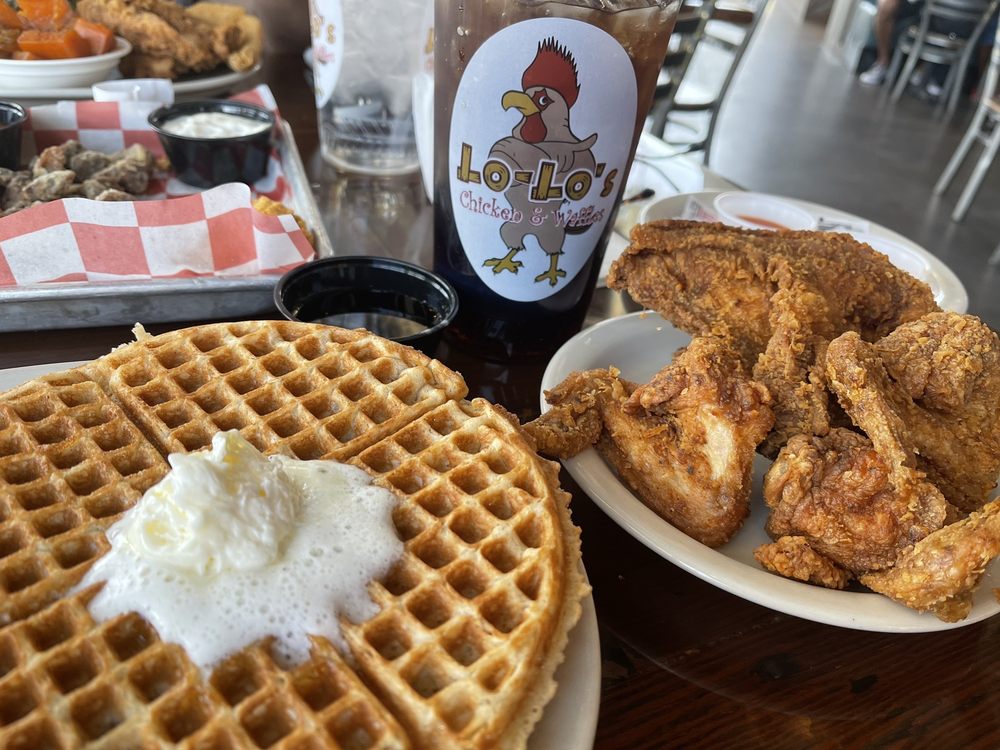 LOLO’S CHICKEN AND WAFFLES Updated April 2024 17 Reviews 325