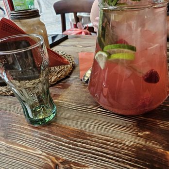 Restaurant Můstek - Raspberry lemonade - Czech Near Me - Prague, Puerto Rico Restaurant Můstek - Raspberry lemonade - Czech Near Me - Prague, Puerto Rico