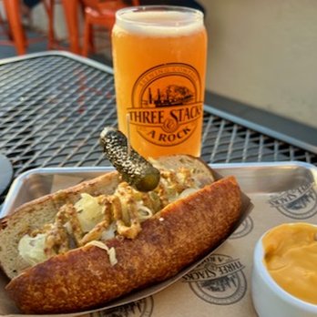 Three Stacks and a Rock Brewing - Bratwurst and beer - Breweries Near Me - Morro Bay, California