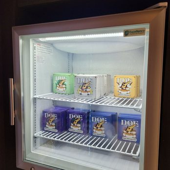 Hotel Eastlund - Ice cream for purchase at lobby shop. - Hotels Near Me - Portland, Oregon Hotel Eastlund - Ice cream for purchase at lobby shop. - Hotels Near Me - Portland, Oregon