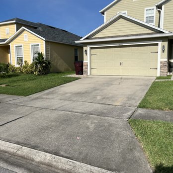 WR Powerwash - Before - Pressure Washers Near Me WR Powerwash - Before - Pressure Washers Near Me