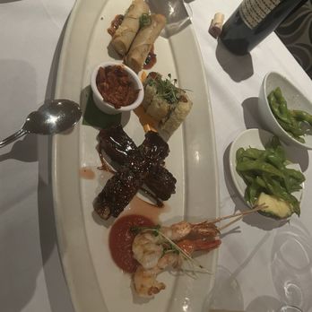 Roy's Waikiki - Roy's Beachwalk Canoe Appetizer for Two - Hawaiian Near Me - Honolulu, Hawaii