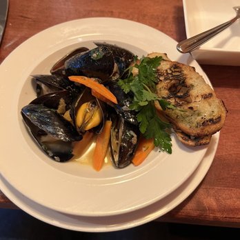 RIS - chorizo & mussels appetizer - New American Near Me - Washington, DC, District of Columbia