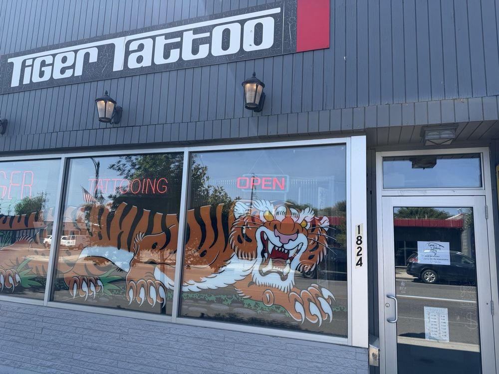 Tiger Tattoo Logo