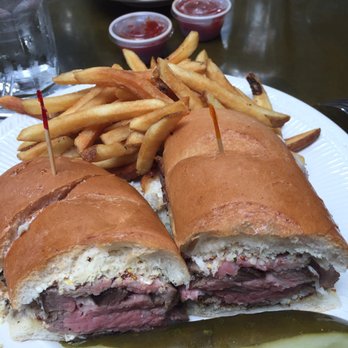 Harris Ranch Resort - Tri-tip Sandwich - American Near Me - Coalinga, California Harris Ranch Resort - Tri-tip Sandwich - American Near Me - Coalinga, California