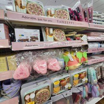 Daiso - Home Decor Near Me - Miami, Florida Daiso - Home Decor Near Me - Miami, Florida