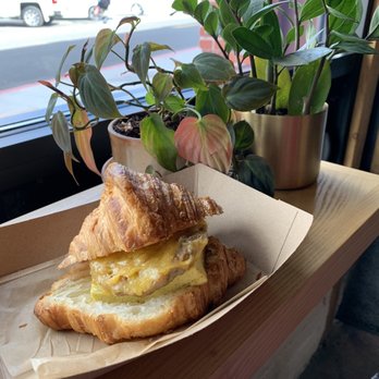 Perenn - Midtown - Breakfast sandwich - Bakeries Near Me - Reno, Nevada