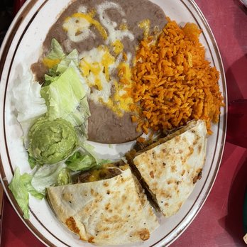 El Chato's Restaurant - Quesadillas - Mexican Near Me - Ozona, Texas