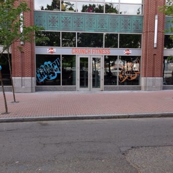 CRUNCH FITNESS - HOBOKEN - Updated August 2024 - 15 Photos & 74 Reviews
