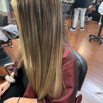 Hairholic - Hair Salons Near Me - La Palma, California Hairholic - Hair Salons Near Me - La Palma, California