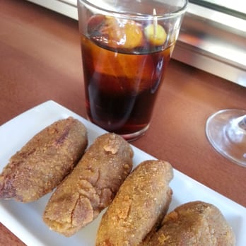 Bodega Fermín - Bars Near Me - Barcelona, B
