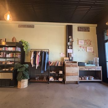 Pressed + Flower - Inside - Coffee & Tea Near Me - Azusa, California