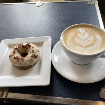 PaleoPrimal Sweets - Maple cinnamon donut - Bakeries Near Me PaleoPrimal Sweets - Maple cinnamon donut - Bakeries Near Me