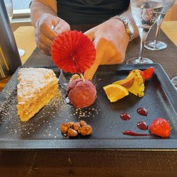 Le Grain de Sel - Special dessert Roger and cassis!