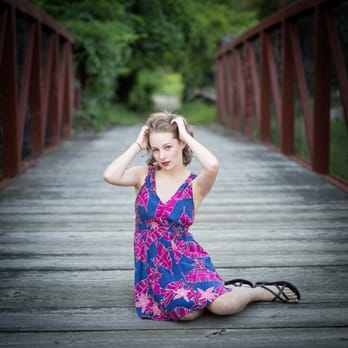 Pete Lott Photography - Senior Portrait - Session Photography Near Me - Brooklyn, New York Pete Lott Photography - Senior Portrait - Session Photography Near Me - Brooklyn, New York