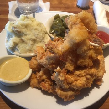 Cheddar's Scratch Kitchen - Fried shrimp and chicken with mashed potatoes and green beans. - Comfort Food Near Me - Gastonia, North Carolina Cheddar's Scratch Kitchen - Fried shrimp and chicken with mashed potatoes and green beans. - Comfort Food Near Me - Gastonia, North Carolina