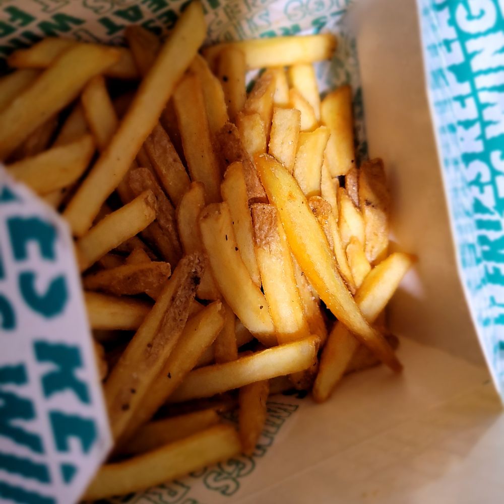 Wingstop - Fries - Chicken Wings Near Me - London, XGL