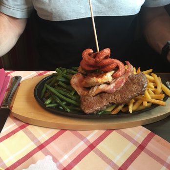 Alter Wirt - Meat sample- sausage, bacon and steak - German Near Me - Farchant, BY