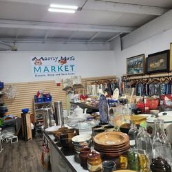 Mostly Mutts Market