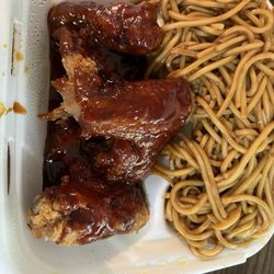 Chinese Express - Plain Lo Mein Hot Braised Chicken Wing