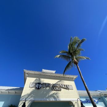Two Drunken Goats - Exterior of Two Drunken Goats and the entrance I used - Seafood Near Me - Riviera Beach, Florida