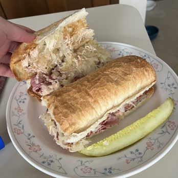 Mayback's Deli - Reuben Sub - Delis Near Me - Tonawanda, New York