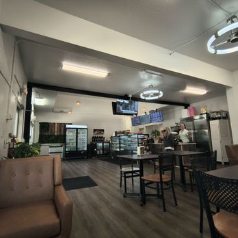 Donut Street Cafe - Dining room - Donuts Near Me - Plymouth, California