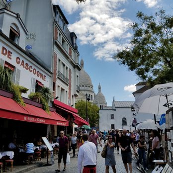 Montmartre - The area Comes Alive daily. - Local Flavor Near Me