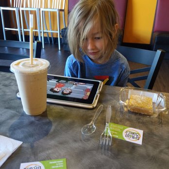 Sprout Vegan 2.0 - Banana pudding smoothie and lemon bar - Wraps Near Me - Baltimore, Maryland