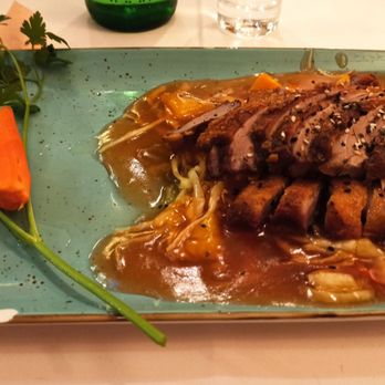 Kaiser-Palast - Knusprige Ente mit Orangen Sauce auf Gemüse (mit Reis) - Chinese Near Me - Wiesbaden, HE