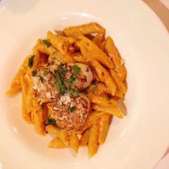 Va Bene - Creamy pasta with three big scallops - Italian Near Me - Duluth, Minnesota