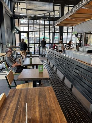 Shake Shack Glendale by null
