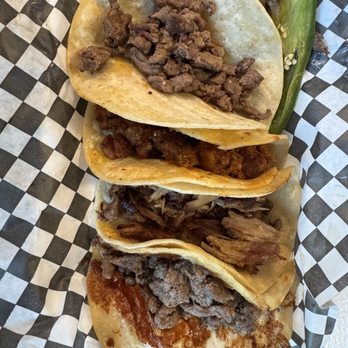 Casa Collective - Taco food truck! All food truck meals allowed to eat on premises - Food Trucks Near Me - Casa Grande, Arizona