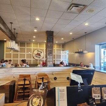 First Watch - the inside of a restaurant - Breakfast & Brunch Near Me - Upper Arlington, Ohio