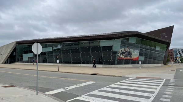 Canadian War Museum by null